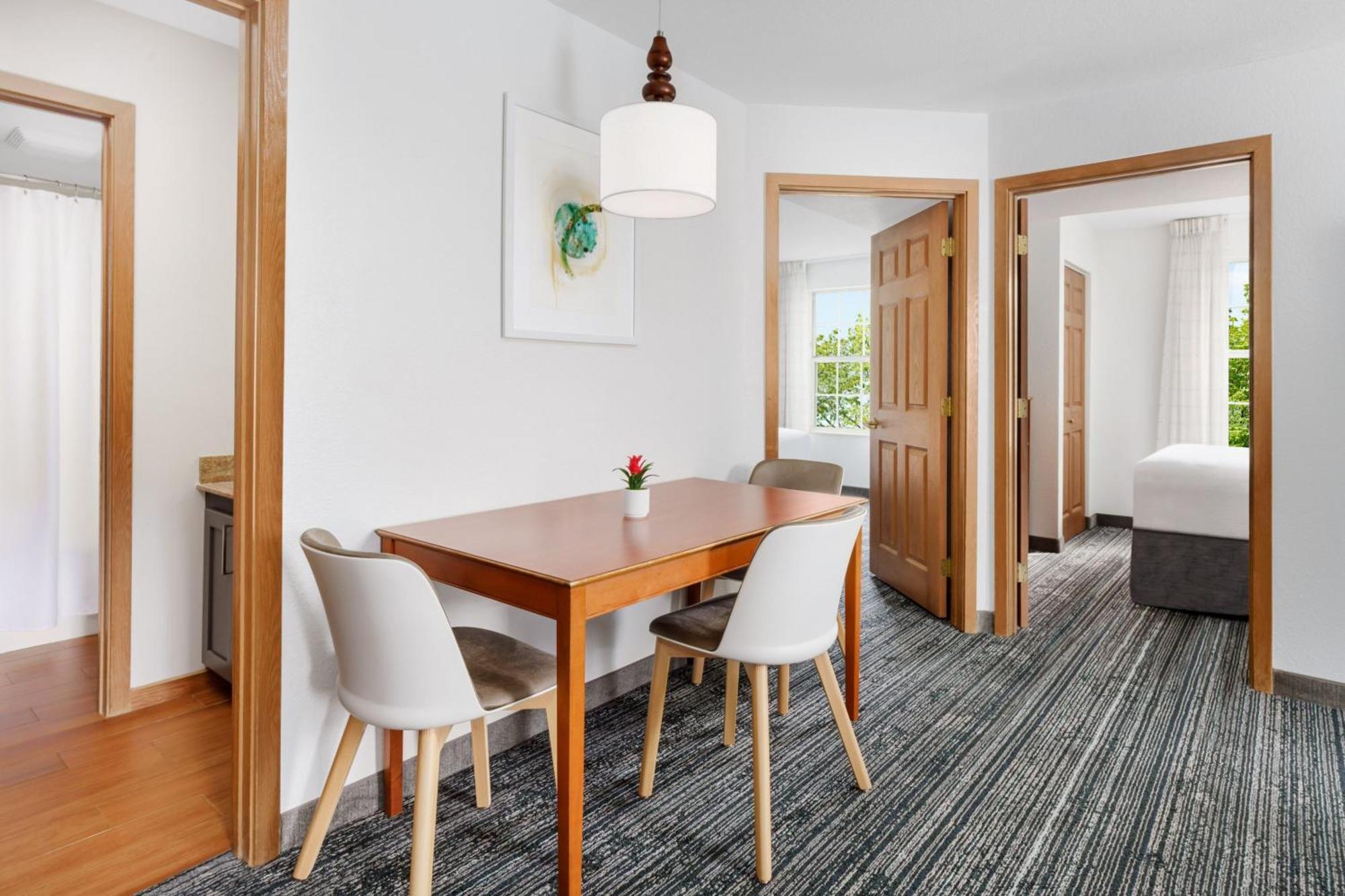 Towneplace Suites Philadelphia Хоршем Экстерьер фото