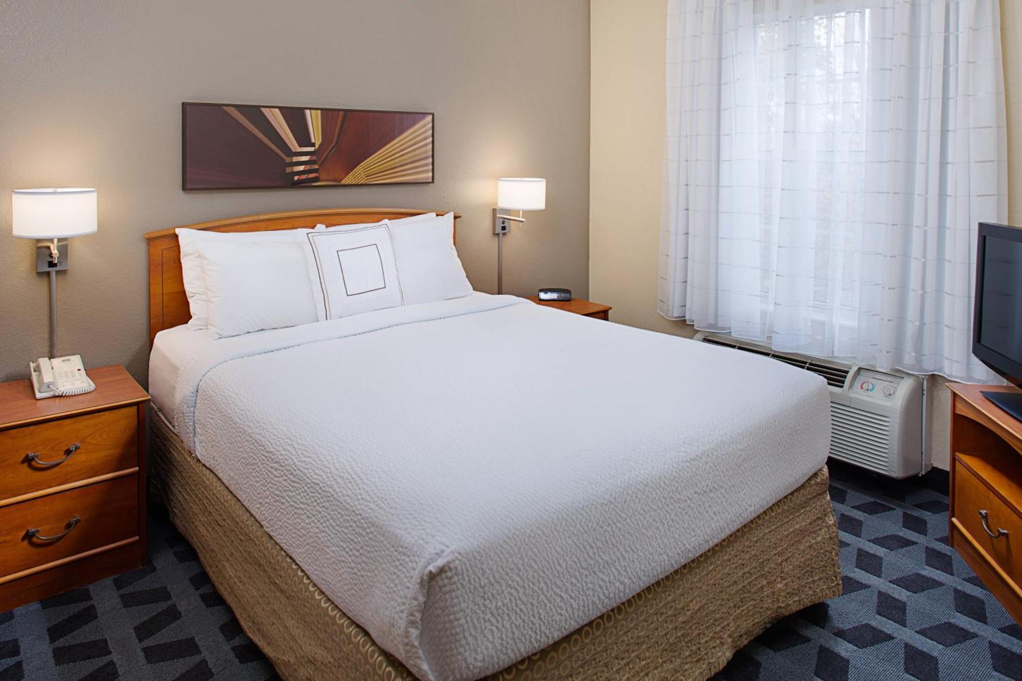 Towneplace Suites Philadelphia Хоршем Экстерьер фото
